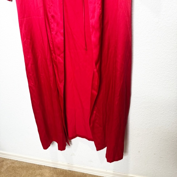 Vintage Y2K Victoria’s Secret Liquid Satin Red Robe M/L - Picture 4 of 9